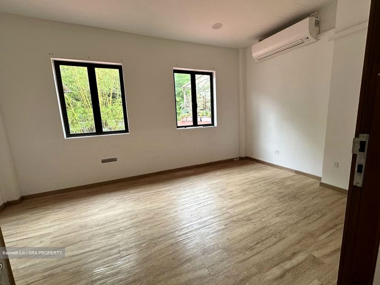 Joo Chiat Road (D15), Shop House #529257361